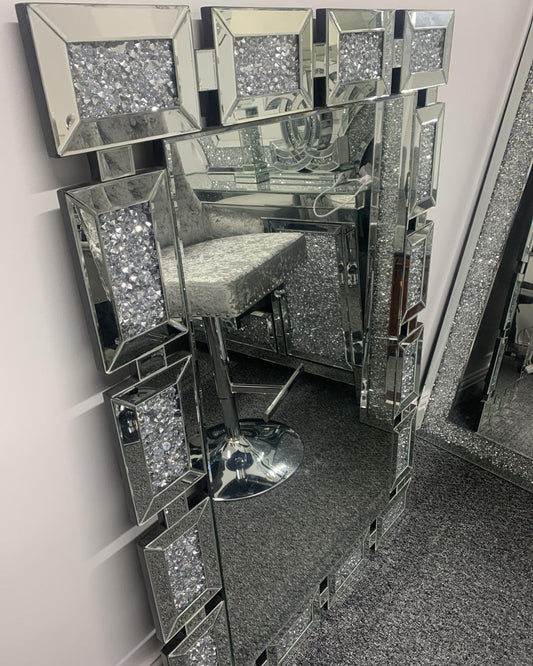 Diamond Crushed Unique Glassed Mirror